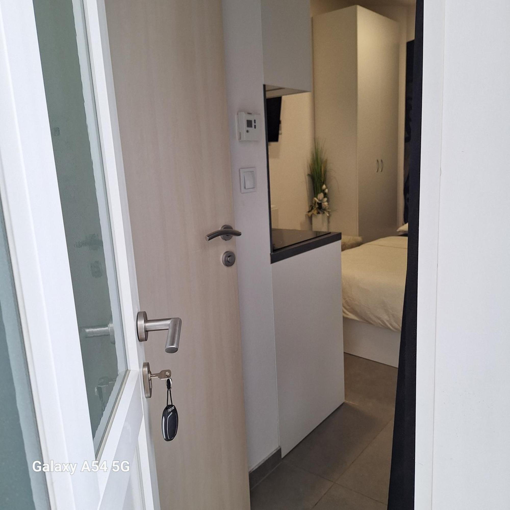 Studio Apartmani Louis I Lola Zagreb Luaran gambar