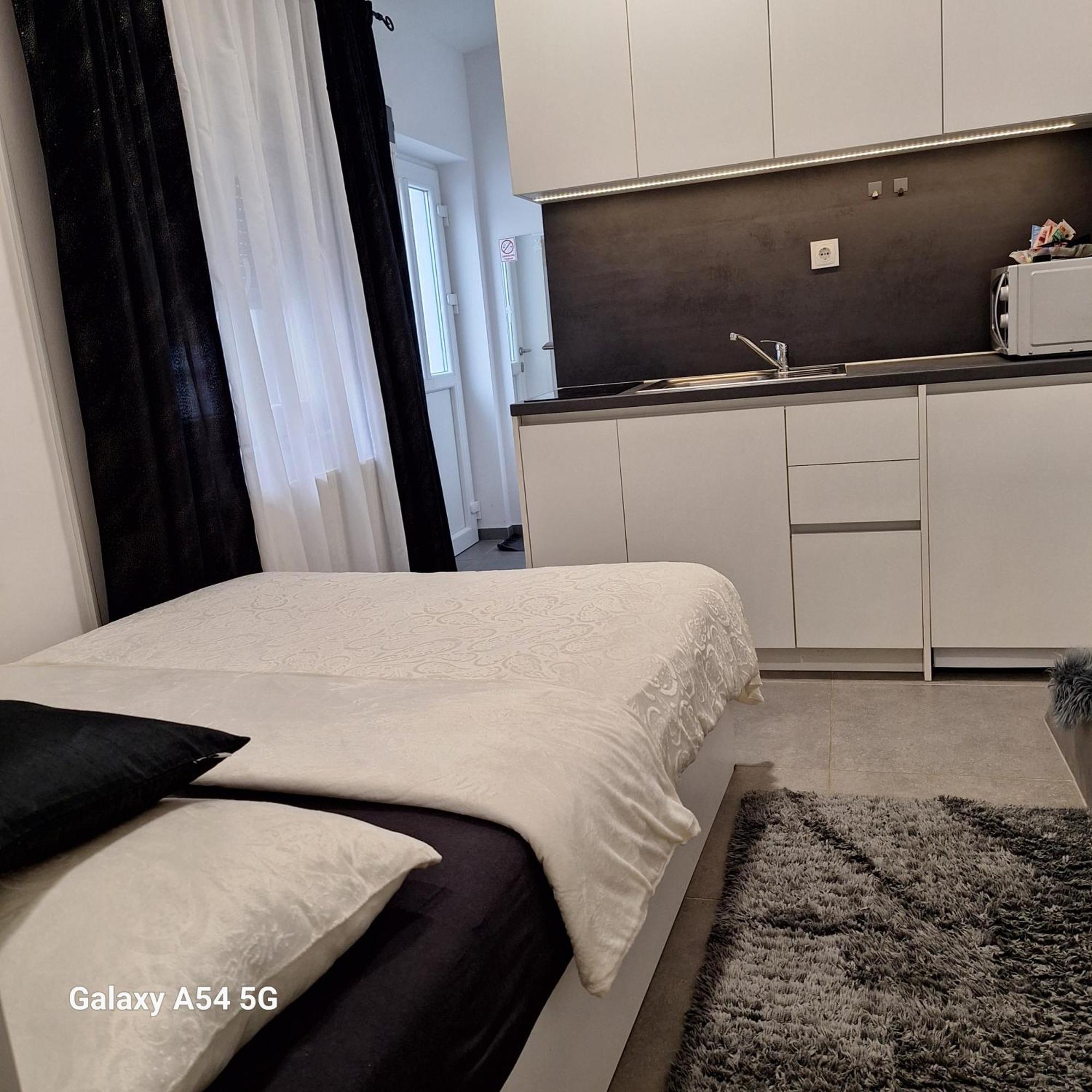 Studio Apartmani Louis I Lola Zagreb Luaran gambar